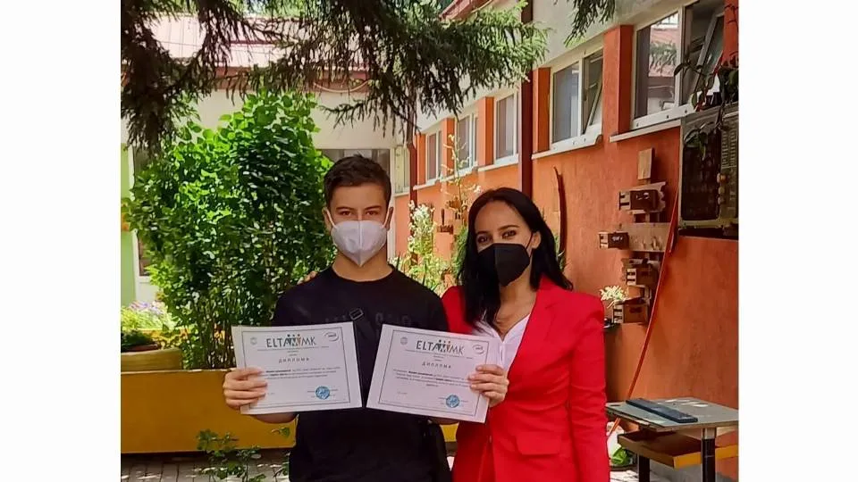 Доделување на дипломи од натпревари по англиски јазик Доделување на дипломи од натпревари по англиски јазик 25-08-2021 - слика 4