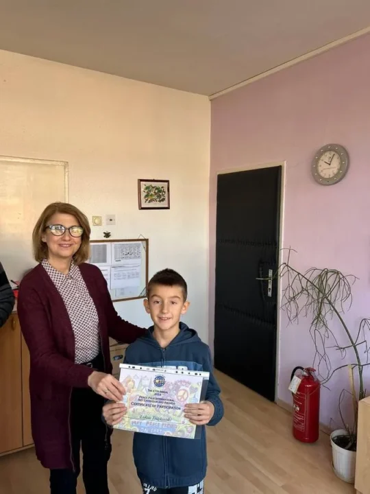 Третоодделенци со признанија од Њујорк, САД Третоодделенци со признанија од Њујорк, САД 19-12-2024 - слика 10