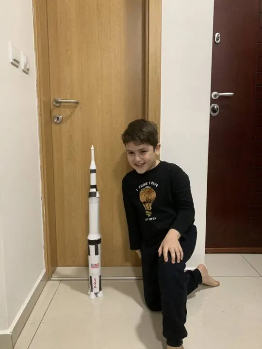 Третоодделенци од ООУ „Лазо Трповски“ наградени во Берлин Третоодделенци од ООУ Лазо Трповски наградени во Берлин 16-01-2025 - слика 5